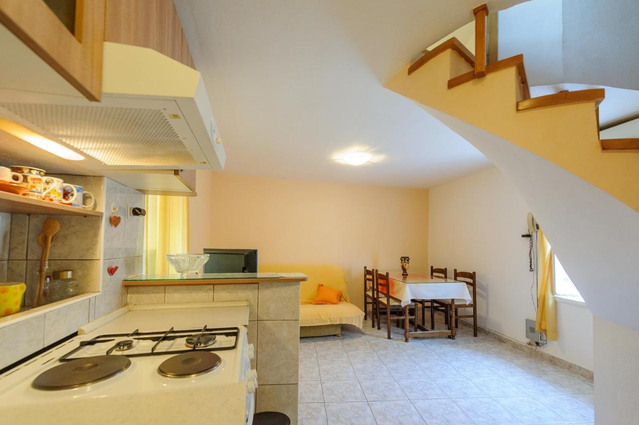 Apartments Kovacic_Grubisic スプリト 部屋 写真