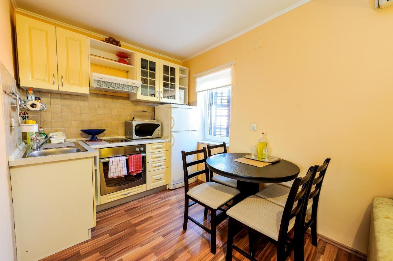 Apartments Kovacic_Grubisic スプリト 部屋 写真